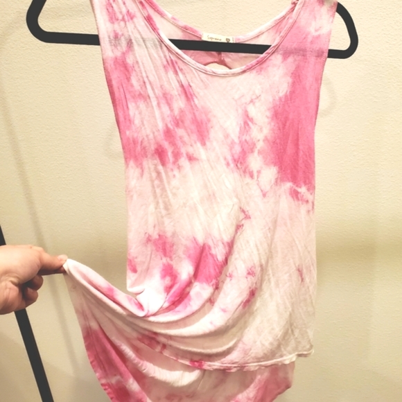 Twist open back tank - Picture 2 of 6